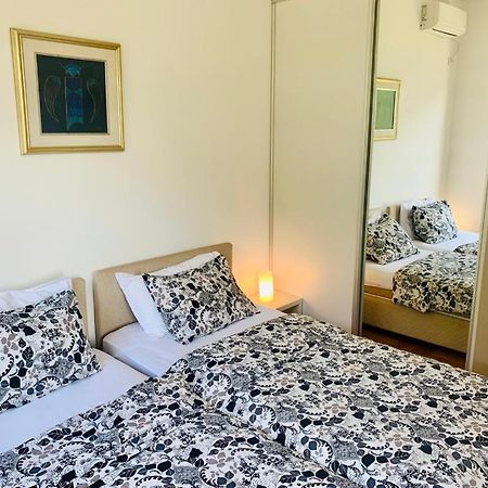 Lavender Bay Apartment F8 Donji Morinj Exterior foto